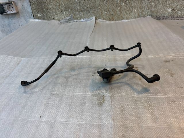 bontott RENAULT TRAFIC Résolajcső