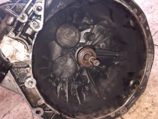 bontott RENAULT TRAFIC Váltó (Mechanikus)