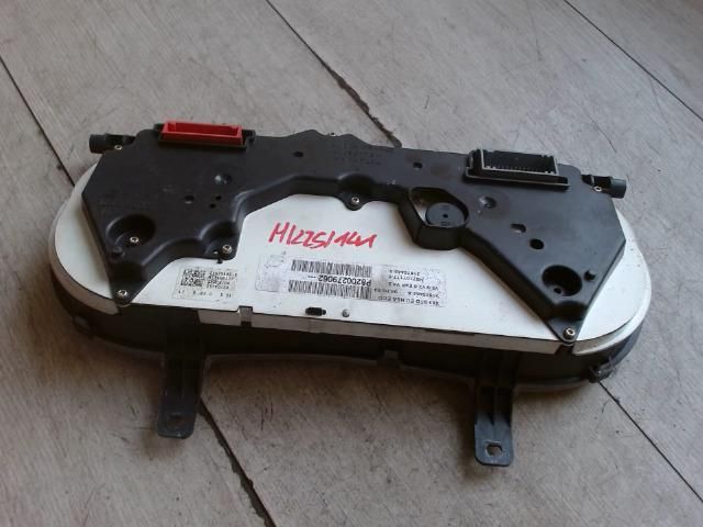 bontott RENAULT TRAFIC Kilométeróra