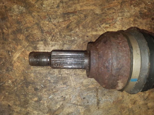 bontott RENAULT TRAFIC Bal Féltengely