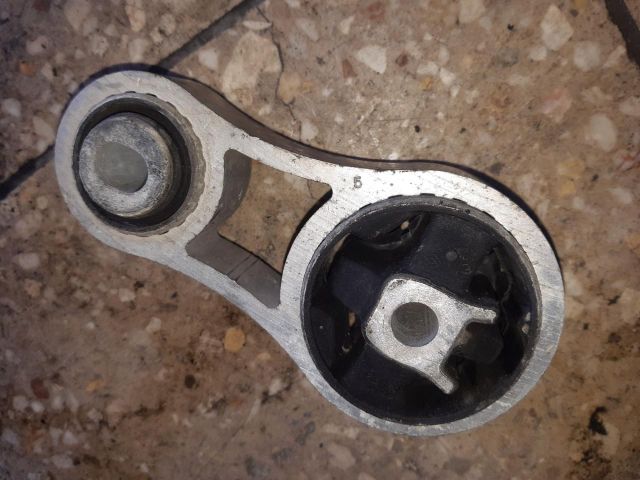 bontott RENAULT TRAFIC Motor Tartó Bak (Pozíciófüggetlen)