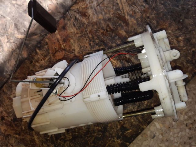 bontott RENAULT TRAFIC Üzemanyagszint Jeladó