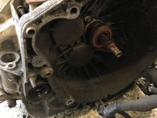 bontott RENAULT TRAFIC Váltó (Mechanikus)