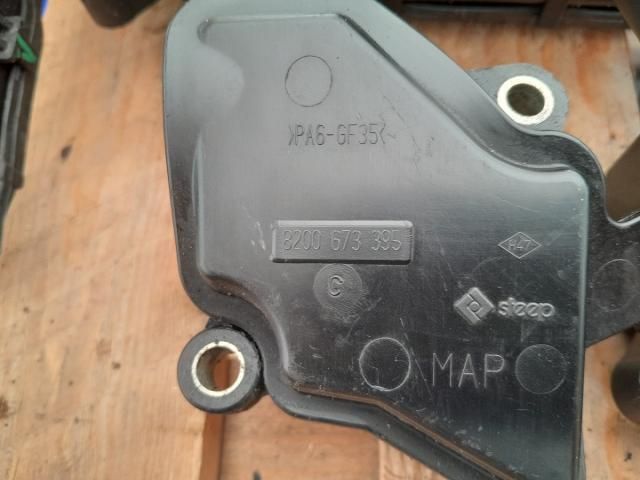 bontott RENAULT TRAFIC Szelepfedél