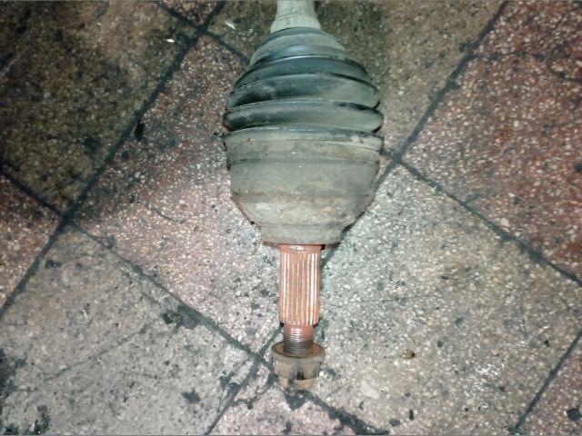 bontott RENAULT TRAFIC Bal Féltengely