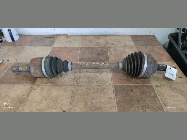 bontott RENAULT TRAFIC Bal Féltengely