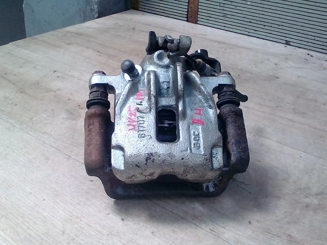 bontott RENAULT TRAFIC Bal hátsó Féknyereg Munkahengerrel