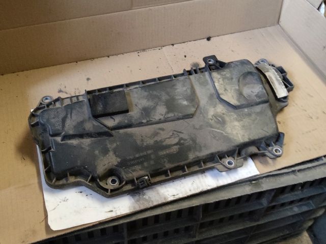 bontott RENAULT TRAFIC Felső Motorburkolat