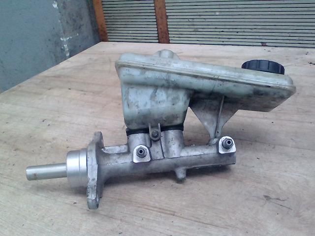 bontott RENAULT TRAFIC Főfékhenger