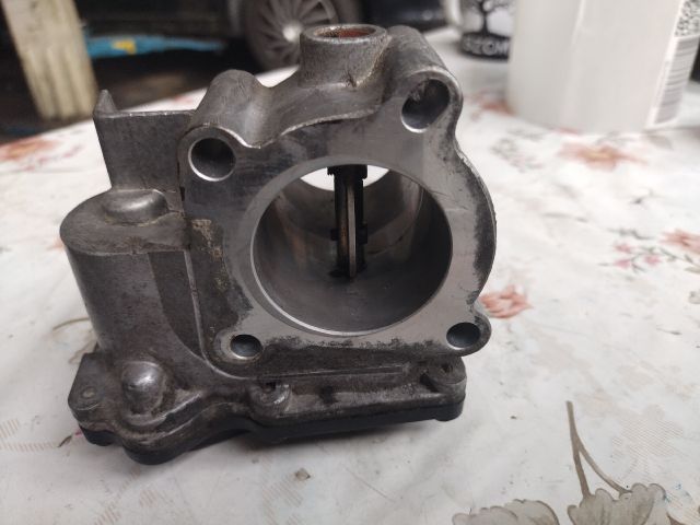 bontott RENAULT TRAFIC Fojtószelep (Elektromos)