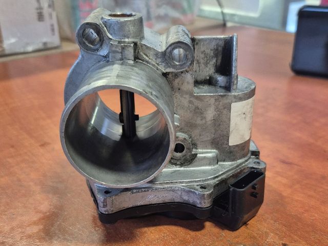 bontott RENAULT TRAFIC Fojtószelep (Elektromos)