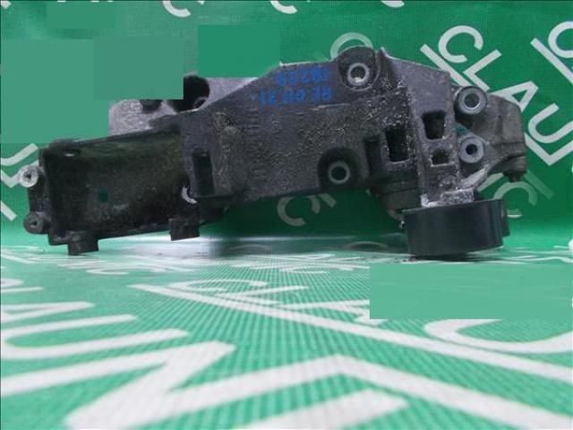 bontott RENAULT TRAFIC Generátor Tartó Bak