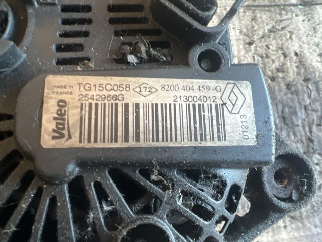 bontott RENAULT TRAFIC Generátor