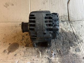 bontott RENAULT TRAFIC Generátor