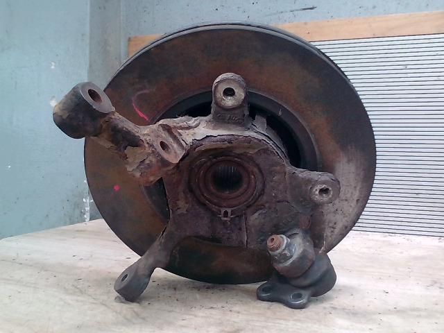 bontott RENAULT TRAFIC Jobb első Csonkállvány Kerékaggyal