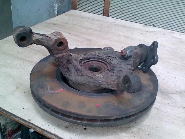 bontott RENAULT TRAFIC Jobb első Csonkállvány Kerékaggyal