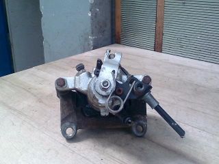 bontott RENAULT TRAFIC Jobb első Féknyereg Munkahengerrel