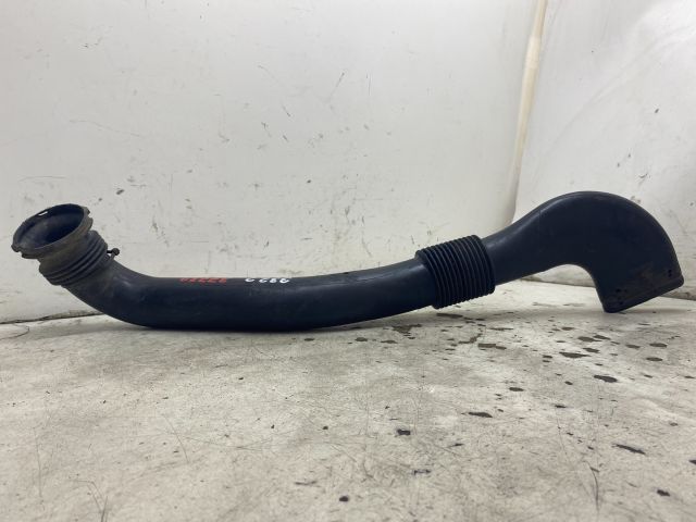 bontott RENAULT TRAFIC Légbeömlő Cső