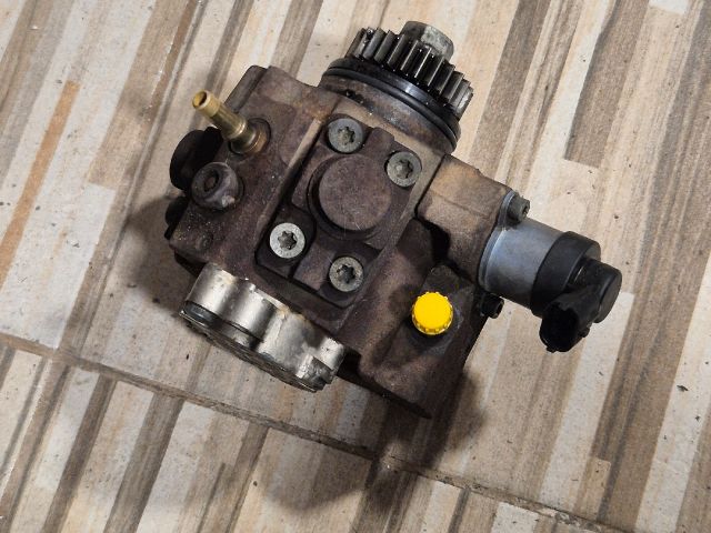 bontott RENAULT TRAFIC Nagynyomású Szivattyú