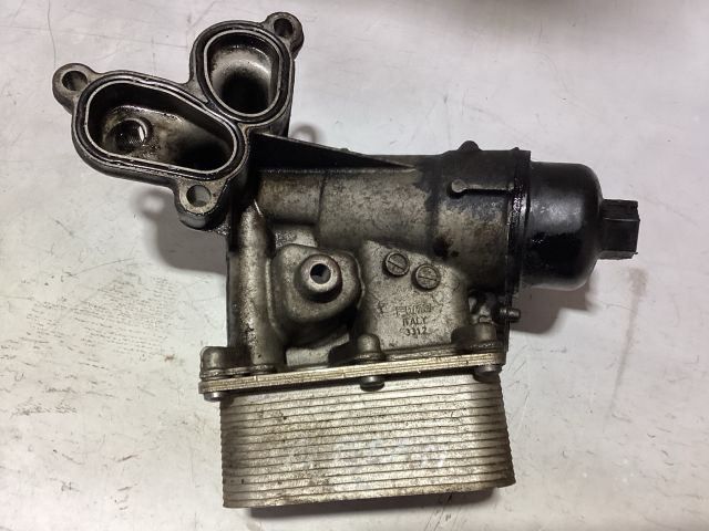 bontott RENAULT TRAFIC Olajszűrő Ház