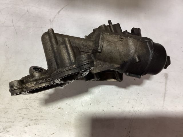 bontott RENAULT TRAFIC Olajszűrő Ház