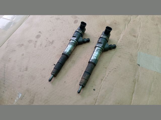 bontott RENAULT TRAFIC Porlasztó (1 db)