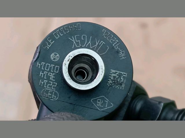 bontott RENAULT TRAFIC Porlasztó (1 db)