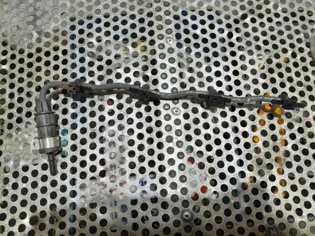 bontott RENAULT TRAFIC Résolajcső