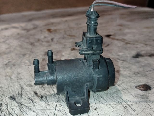 bontott RENAULT TRAFIC Turbó Vákum Szelep