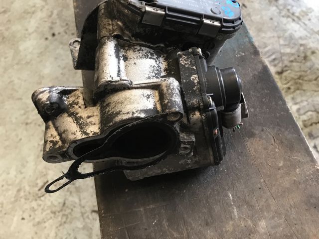 bontott RENAULT TRAFIC Alapjárati Motor