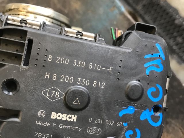 bontott RENAULT TRAFIC Alapjárati Motor