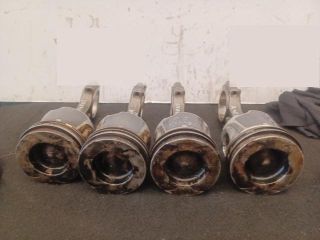 bontott RENAULT TRAFIC Dugattyú