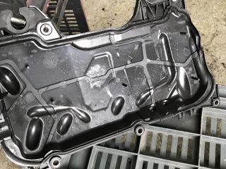 bontott RENAULT TRAFIC Felső Motorburkolat