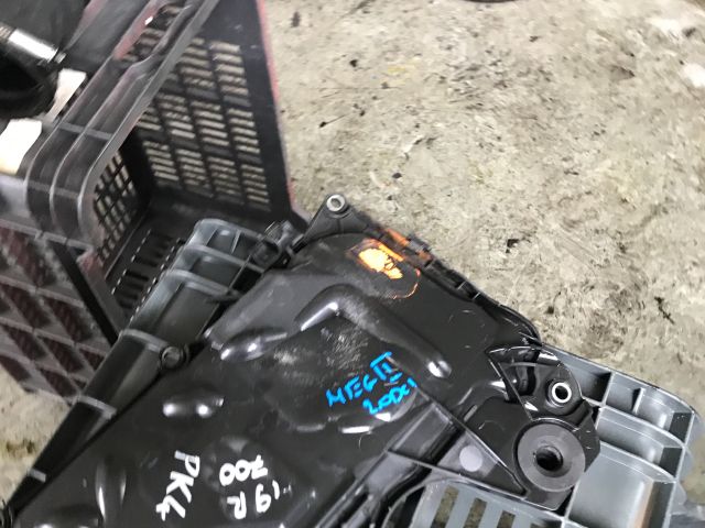 bontott RENAULT TRAFIC Felső Motorburkolat