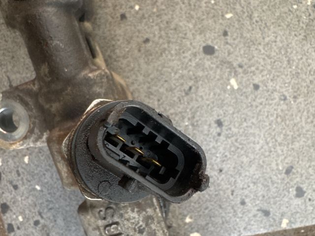 bontott RENAULT TRAFIC Közösnyomócső