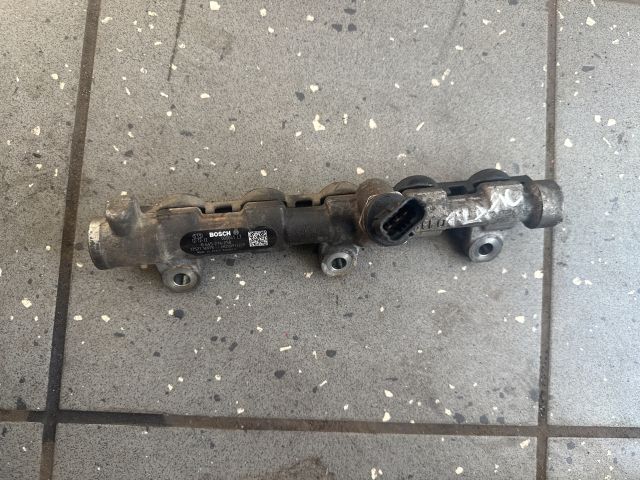 bontott RENAULT TRAFIC Közösnyomócső