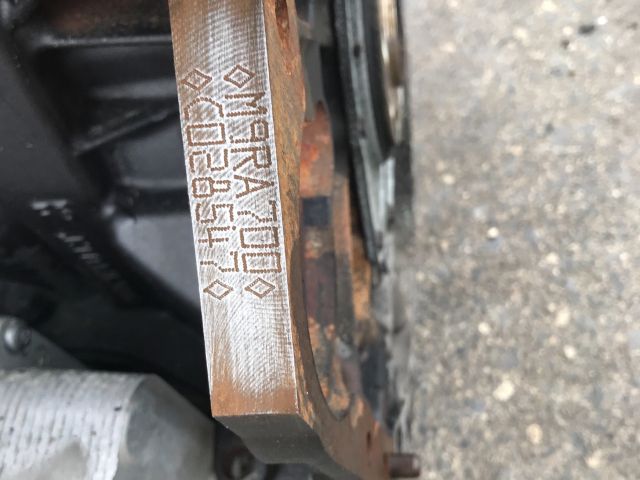 bontott RENAULT TRAFIC Motor (Fűzött blokk hengerfejjel)