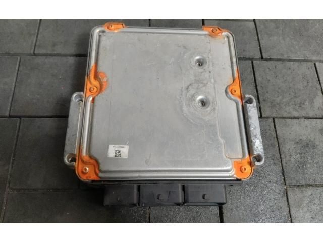 bontott RENAULT TRAFIC Motorvezérlő