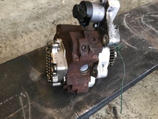 bontott RENAULT TRAFIC Nagynyomású Szivattyú