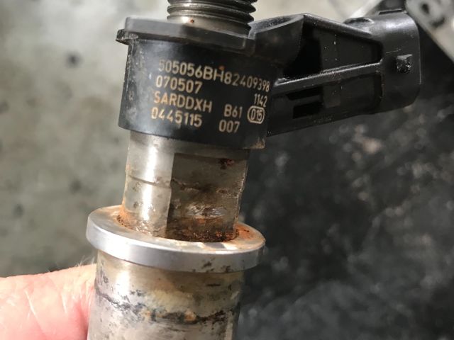 bontott RENAULT TRAFIC Porlasztó (1 db)