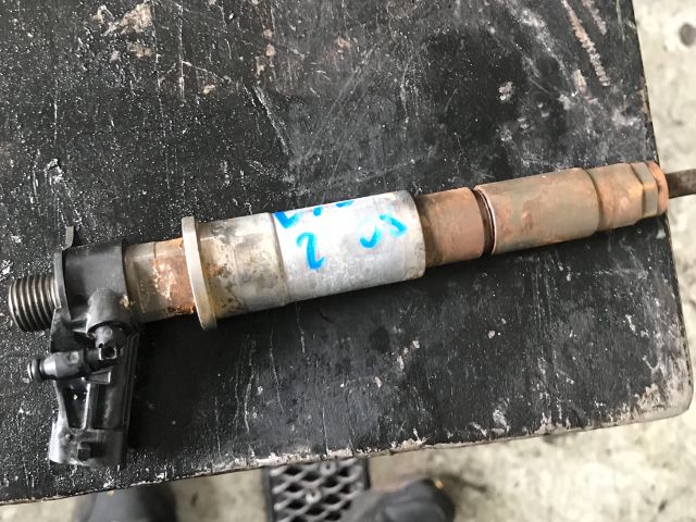 bontott RENAULT TRAFIC Porlasztó (1 db)