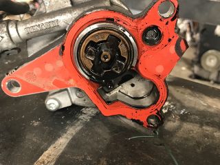 bontott RENAULT TRAFIC Vákumpumpa