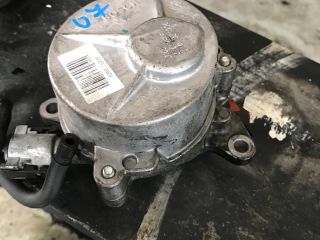 bontott RENAULT TRAFIC Vákumpumpa