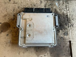 bontott RENAULT TRAFIC Motorvezérlő