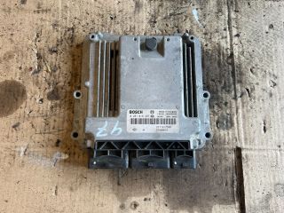 bontott RENAULT TRAFIC Motorvezérlő