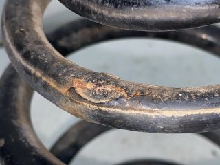 bontott RENAULT TRAFIC Bal hátsó Rugó