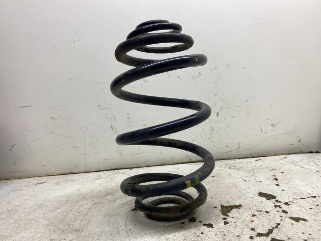 bontott RENAULT TRAFIC Jobb hátsó Rugó