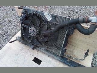 bontott RENAULT TRAFIC Hűtő Ventilátor(ok), Radiátor(ok) Szett