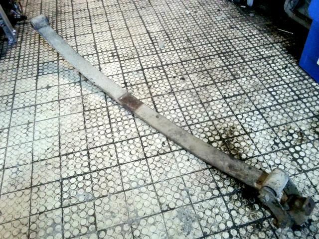 bontott RENAULT TRAFIC Hátsó Rugó