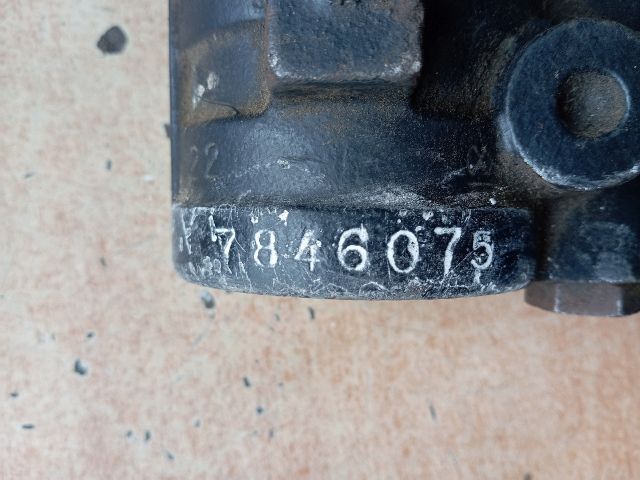 bontott RENAULT TRAFIC Kormányszervó Motor (Hidraulikus)